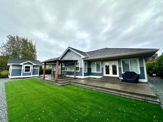 Building Photo - 4448 Castlerock Dr
