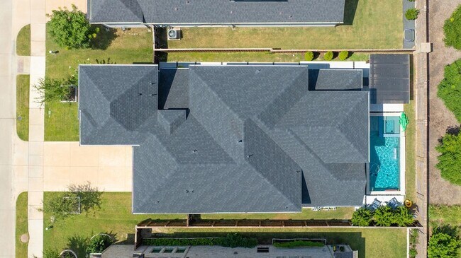 Building Photo - 2446 Bainbridge Dr