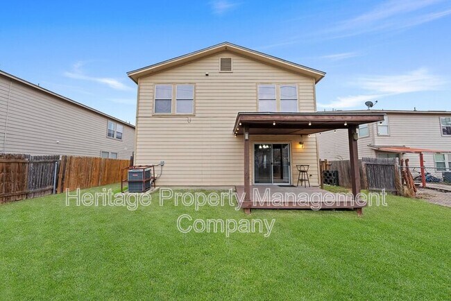 Building Photo - 915 Ridingate Farm