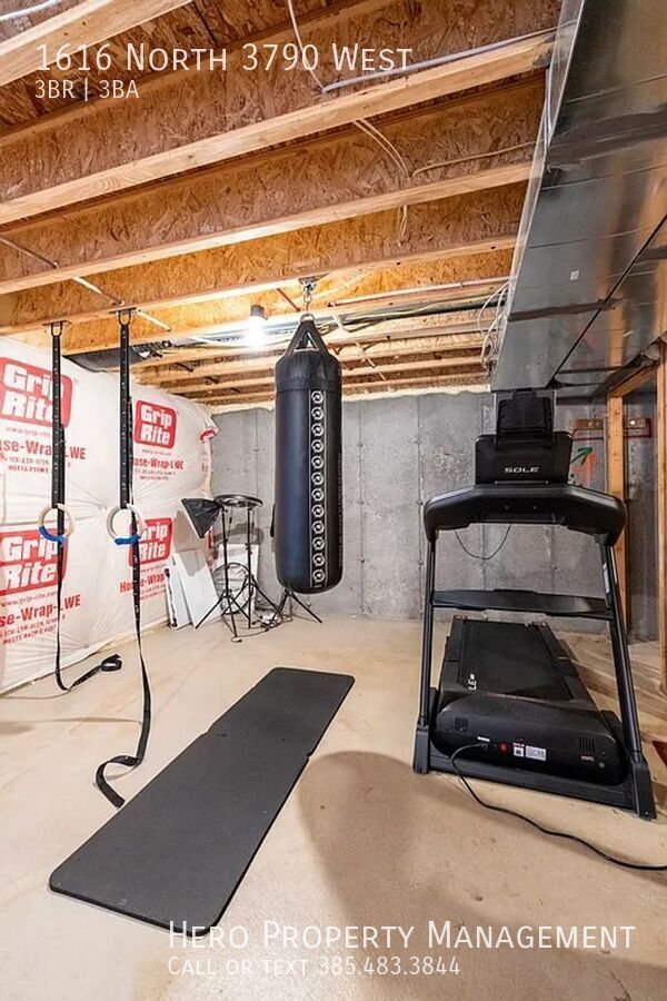 Building Photo - 1616 N 3790 W