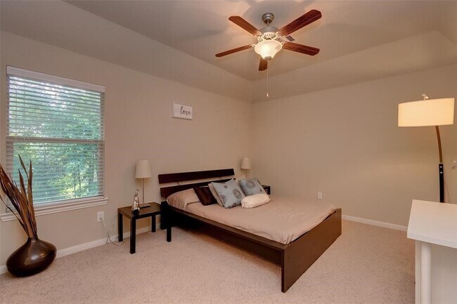 Building Photo - 3 Galleta Ct