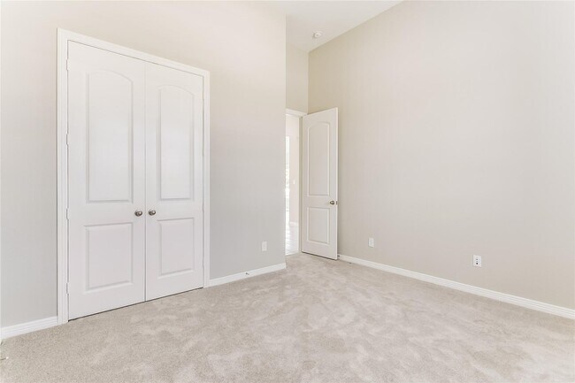 Building Photo - 4227 Carol Ridge Dr