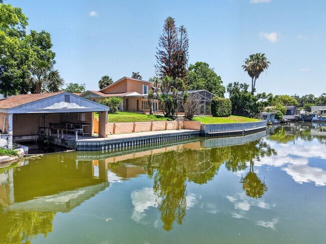 Building Photo - 1627 Canal Ct