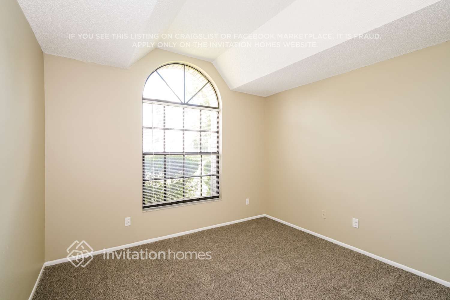 Building Photo - 8916 Bayaud Dr
