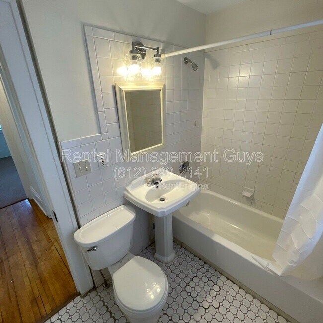 Building Photo - 3245 Russell Ave N