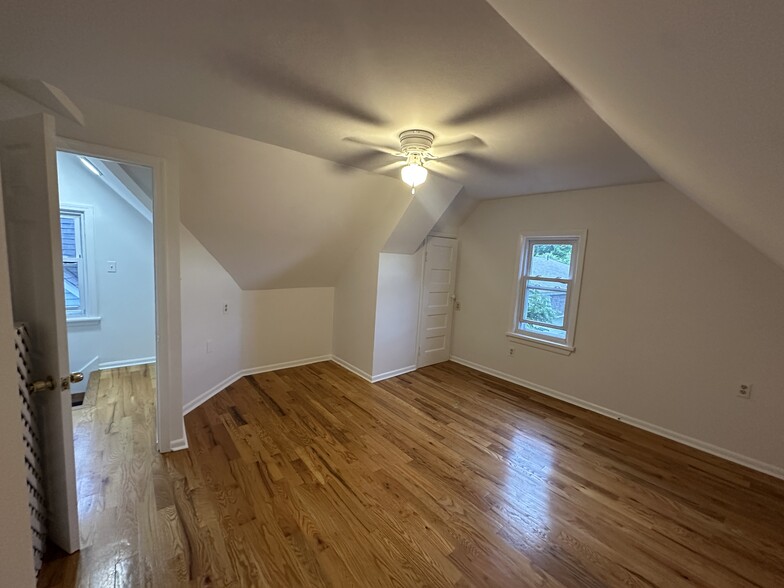 3rd floor bedroom 2 - 120 Cleveland Ave