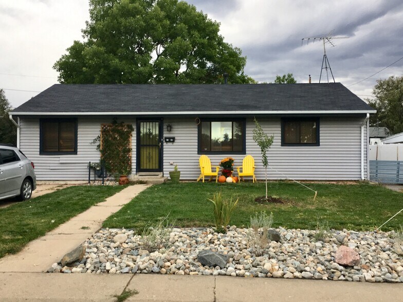 Building Photo - 2739 S Knox Ct