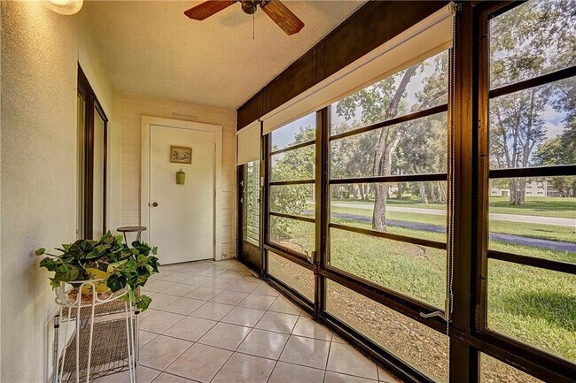 Building Photo - 15469 Lakes of Delray Blvd