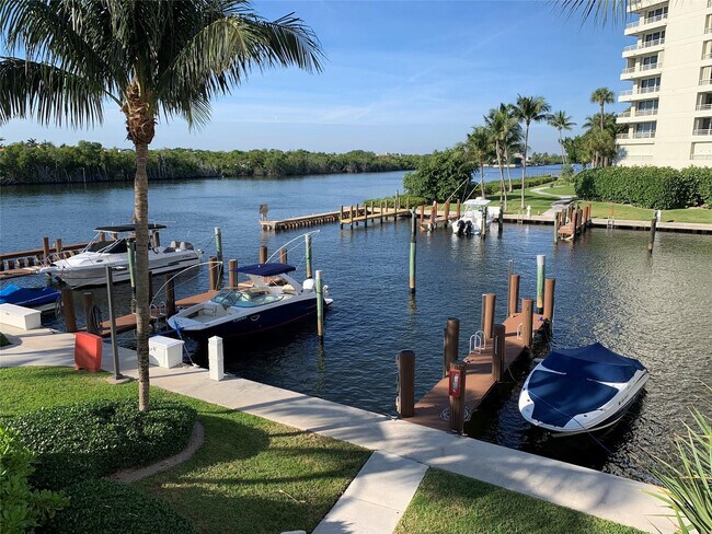 Building Photo - 4101 N Ocean Blvd