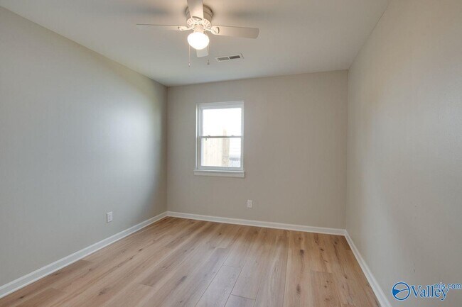 Building Photo - 4104 Mc Vay St SW