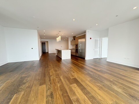 Building Photo - 363 E Wacker Dr