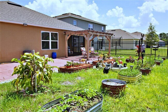 Building Photo - 6816 Cranes Roost Rd