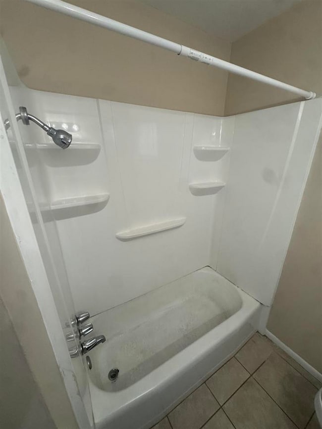 Building Photo - 3726 Bowling Ln