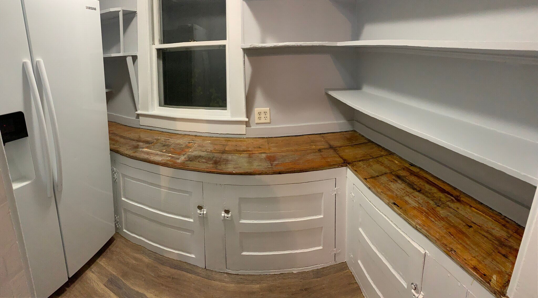 Butlers pantry - 13 Forest Ave