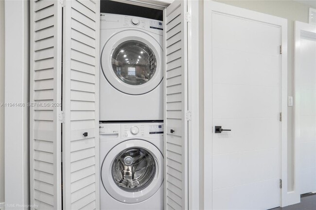 Building Photo - 1035 NW 48th St