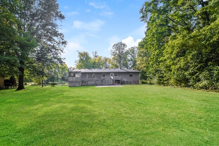 Building Photo - 1725 N Raceway Rd