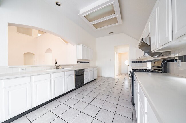 Building Photo - 3627 Heritage Colony Dr