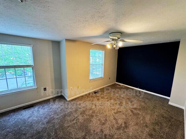 Building Photo - 1232 Seminole Dr