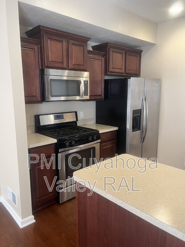 Building Photo - 4046 Gardiner Run