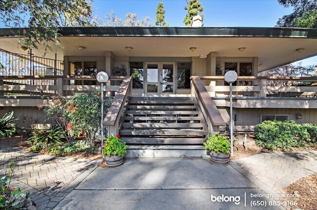 Building Photo - 151 Buckingham Dr