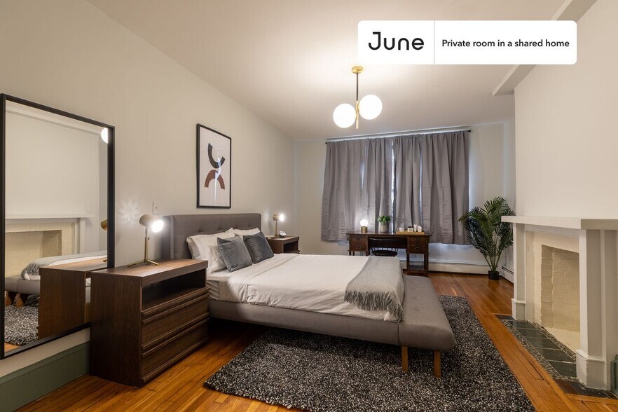 Primary Photo - Room in Shared 4 bed/1 bath home