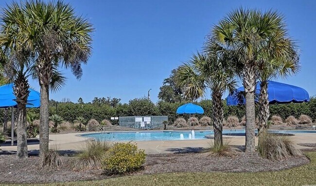 Building Photo - Low maintenance living