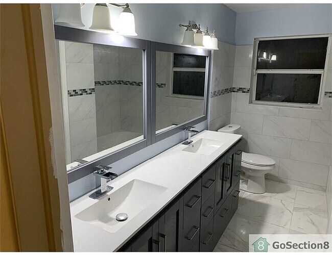 Building Photo - 801 Boynton Property