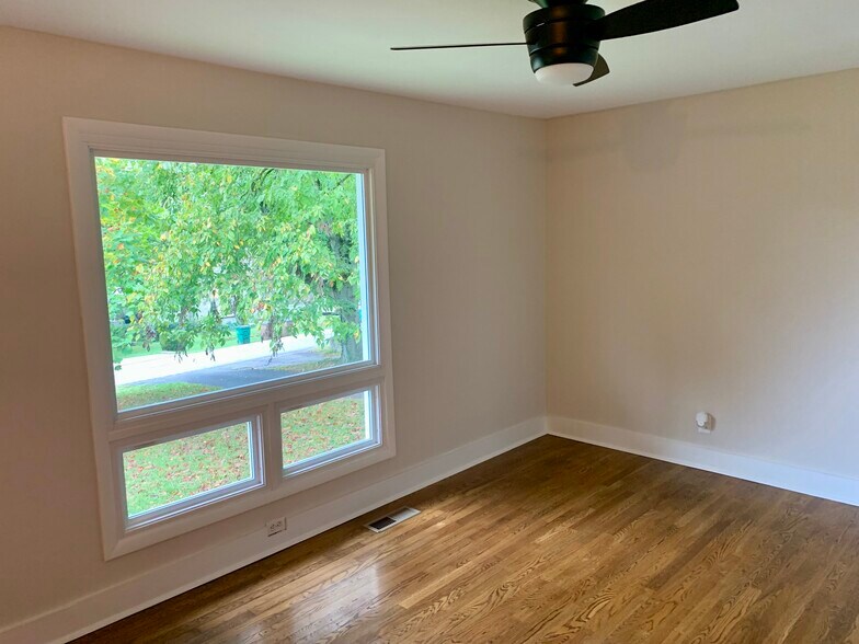 Building Photo - 1411 Ardee Ave
