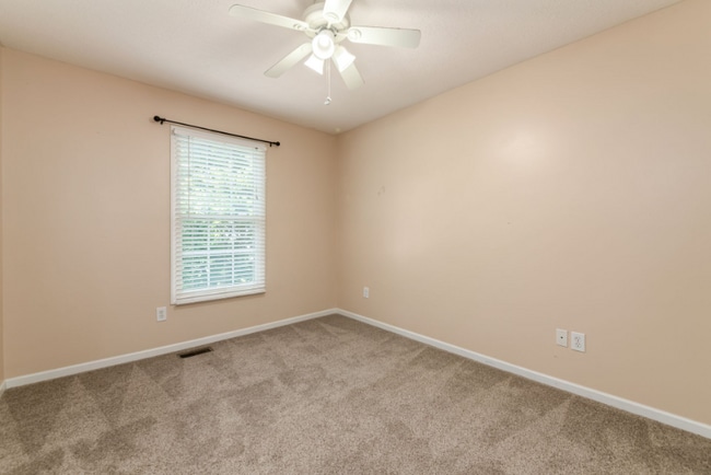 Building Photo - 8607 Clover Glade Dr