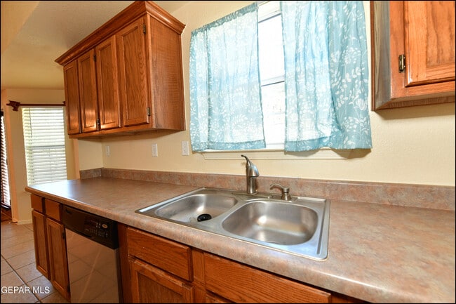 Building Photo - 14157 Robert Ituarte Dr