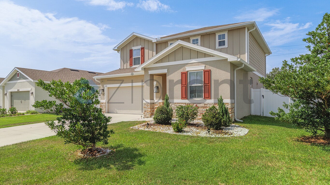 Building Photo - 1709 Hilltop Dr