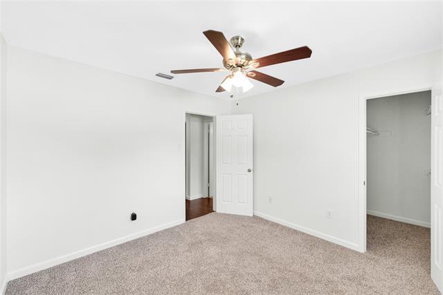 Building Photo - 2600 Summertree Dr