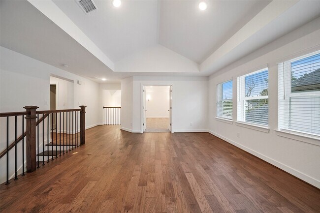 Building Photo - 6 Clearview Terrace Pl