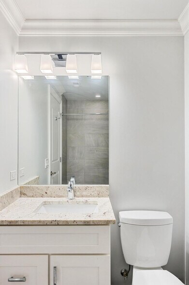 Building Photo - 1249 W Madison St