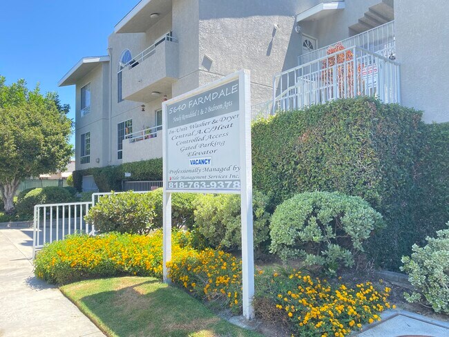 Building Photo - 5640 Farmdale Ave