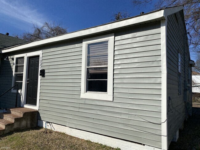 Building Photo - 2 br, 1 bath Duplex - 1231 Estelle Street