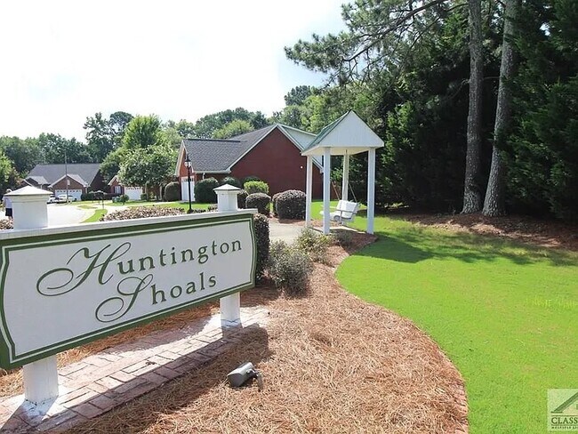 Building Photo - 108 Huntington Shoals Dr