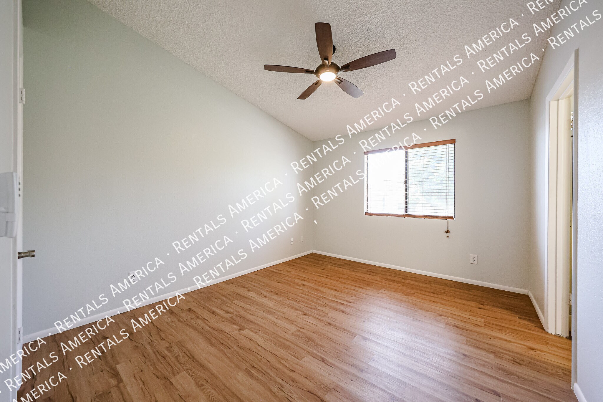 Building Photo - 3103 E Villa Rita Dr