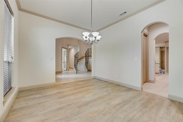 Building Photo - 2137 Langdon Dr