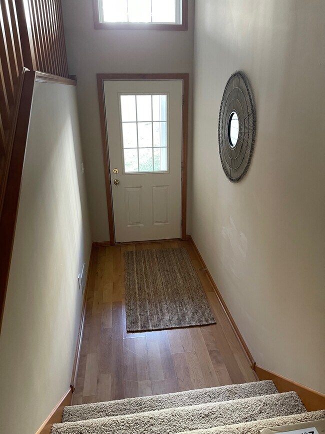 Building Photo - 15599 Early Bird Cir