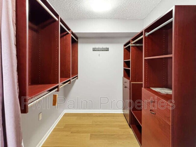 Building Photo - 1608 16th Terrace