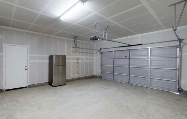 Building Photo - 443 Eel River Ln
