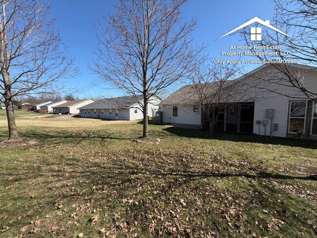 Building Photo - 1117-1119 Ashton Circle East