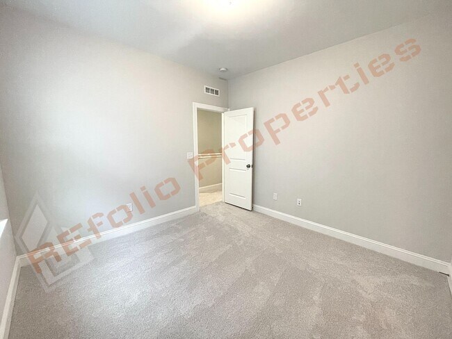 Building Photo - Beautiful 4BR Home in Edge of Auburn — Available January 10