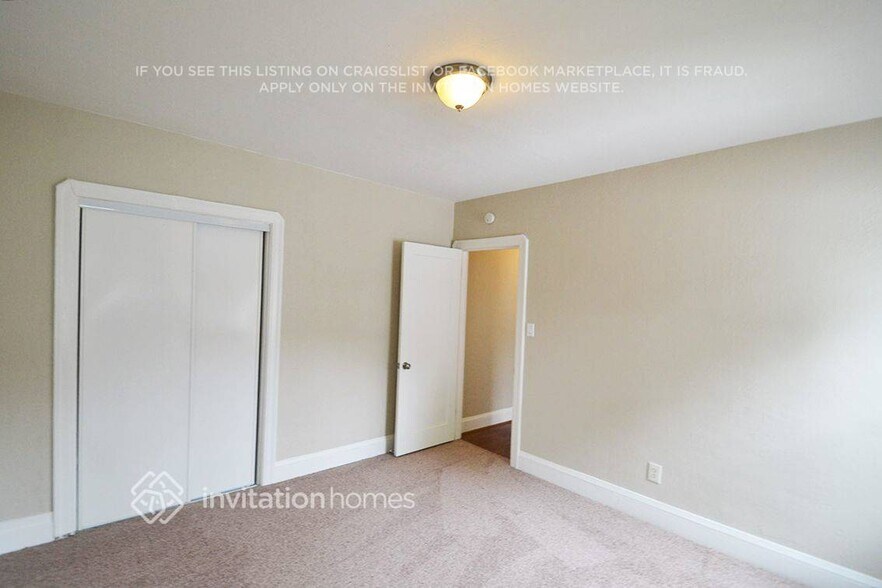 Building Photo - 1440 Beach St
