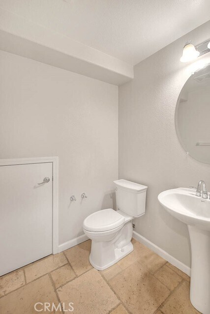 Building Photo - 6264 Manzanita Way