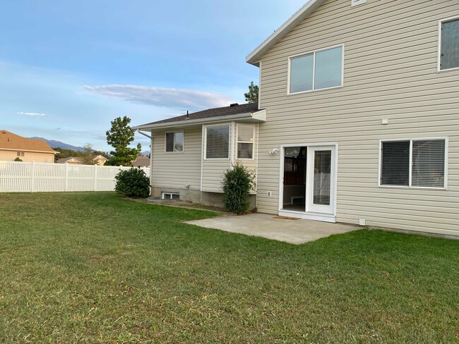 Building Photo - 1620 W 1500 S