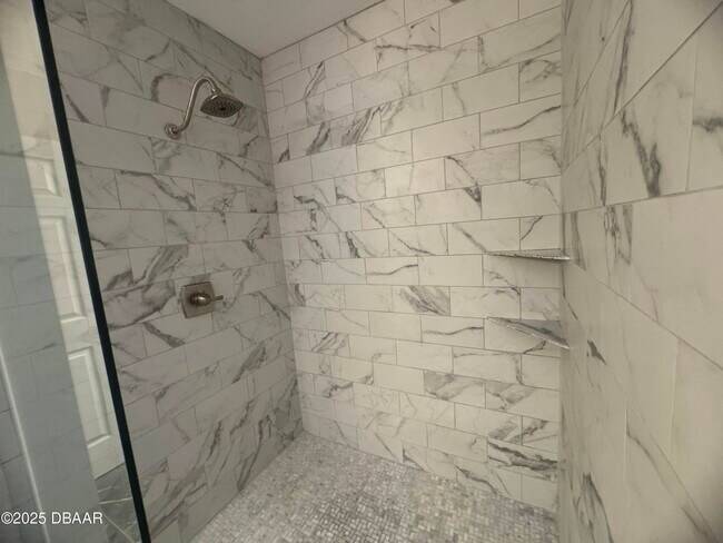 Building Photo - 1917 Goldenrod Way