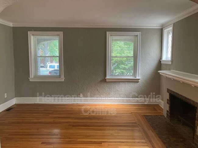 Building Photo - 7030 Dartmouth Ave