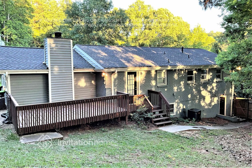 Building Photo - 3770 Cherokee Trails Dr SW